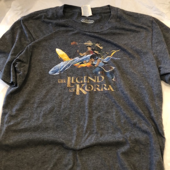 Legend of Korra tshirt - Picture 2 of 4